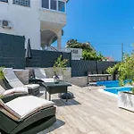 Family Friendly House With A Swimming Pool Okrug Gornji, Ciovo - 24460 * 特罗吉尔
