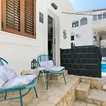 度假居 Family Friendly House With A Swimming Pool Okrug Gornji, Ciovo - 24460 特罗吉尔