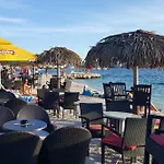 Family Friendly House With A Swimming Pool Okrug Gornji, Ciovo - 24460 * 特罗吉尔