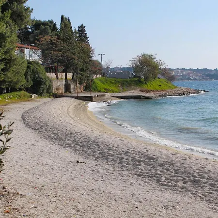 Family Friendly House With A Swimming Pool Okrug Gornji, Ciovo - 24460 Дом отдыха