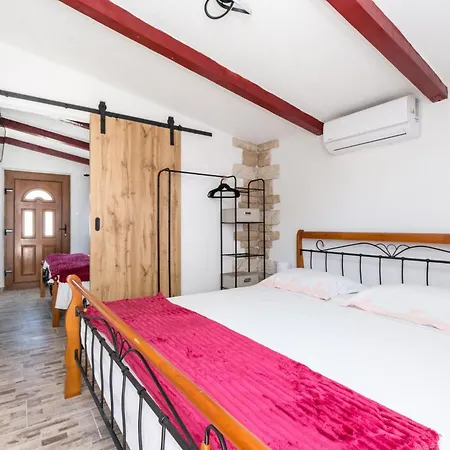 Family Friendly House With A Swimming Pool Okrug Gornji, Ciovo - 24460 *