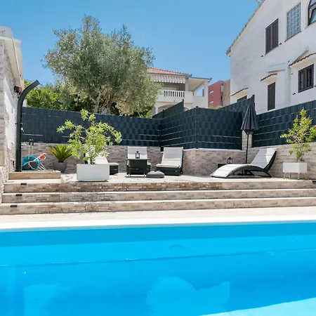 Family Friendly House With A Swimming Pool Okrug Gornji, Ciovo - 24460 *