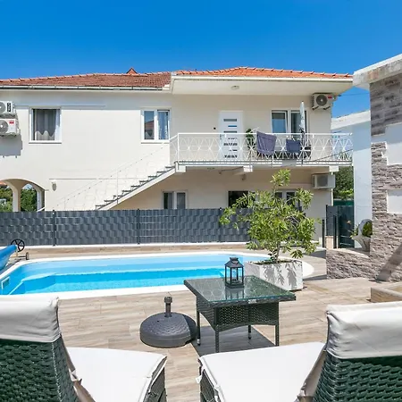 Family Friendly House With A Swimming Pool Okrug Gornji, Ciovo - 24460 *