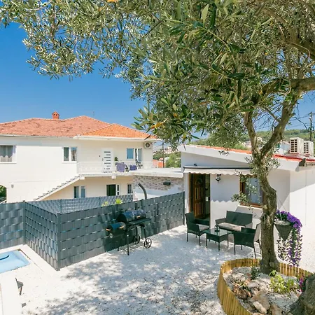 Family Friendly House With A Swimming Pool Okrug Gornji, Ciovo - 24460