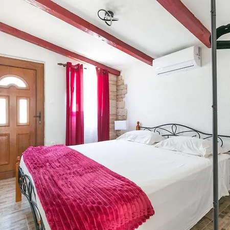 Family Friendly House With A Swimming Pool Okrug Gornji, Ciovo - 24460 Dom wakacyjny