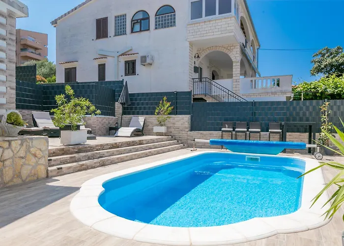 Casa de Férias Family Friendly House With A Swimming Pool Okrug Gornji, Ciovo - 24460