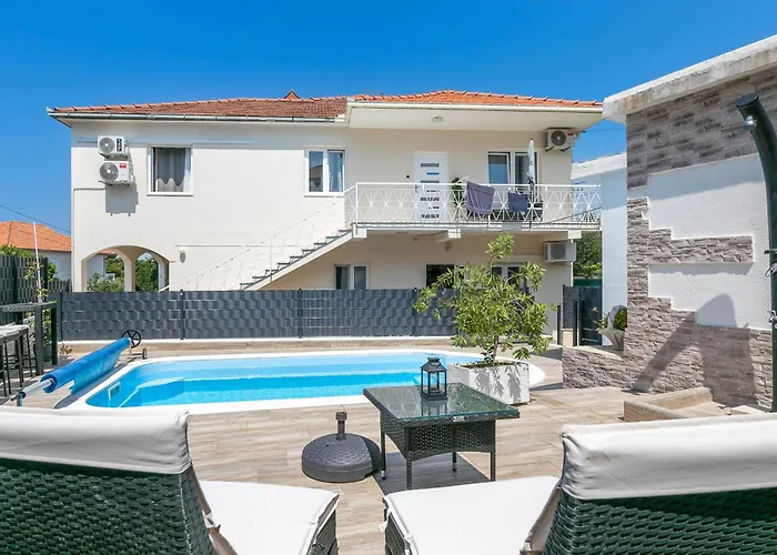 Family Friendly House With A Swimming Pool Okrug Gornji, Ciovo - 24460