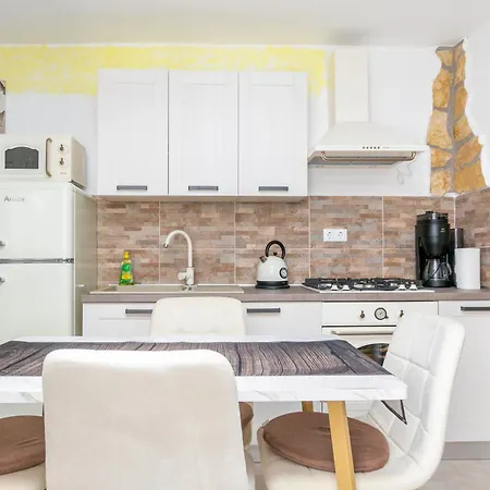 Family Friendly House With A Swimming Pool Okrug Gornji, Ciovo - 24460 트로기르